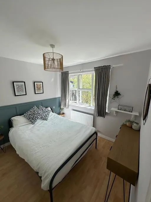 Holiday home Stunning Semi-Detached Townhouse, Holywood, Sleeps 6 - 10 Mins From Belfast Villa