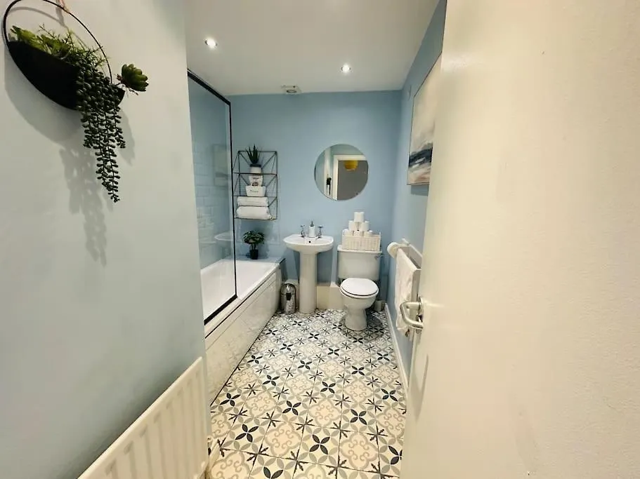 Holiday home Stunning Semi-Detached Townhouse, Holywood, Sleeps 6 - 10 Mins From Belfast Villa United Kingdom